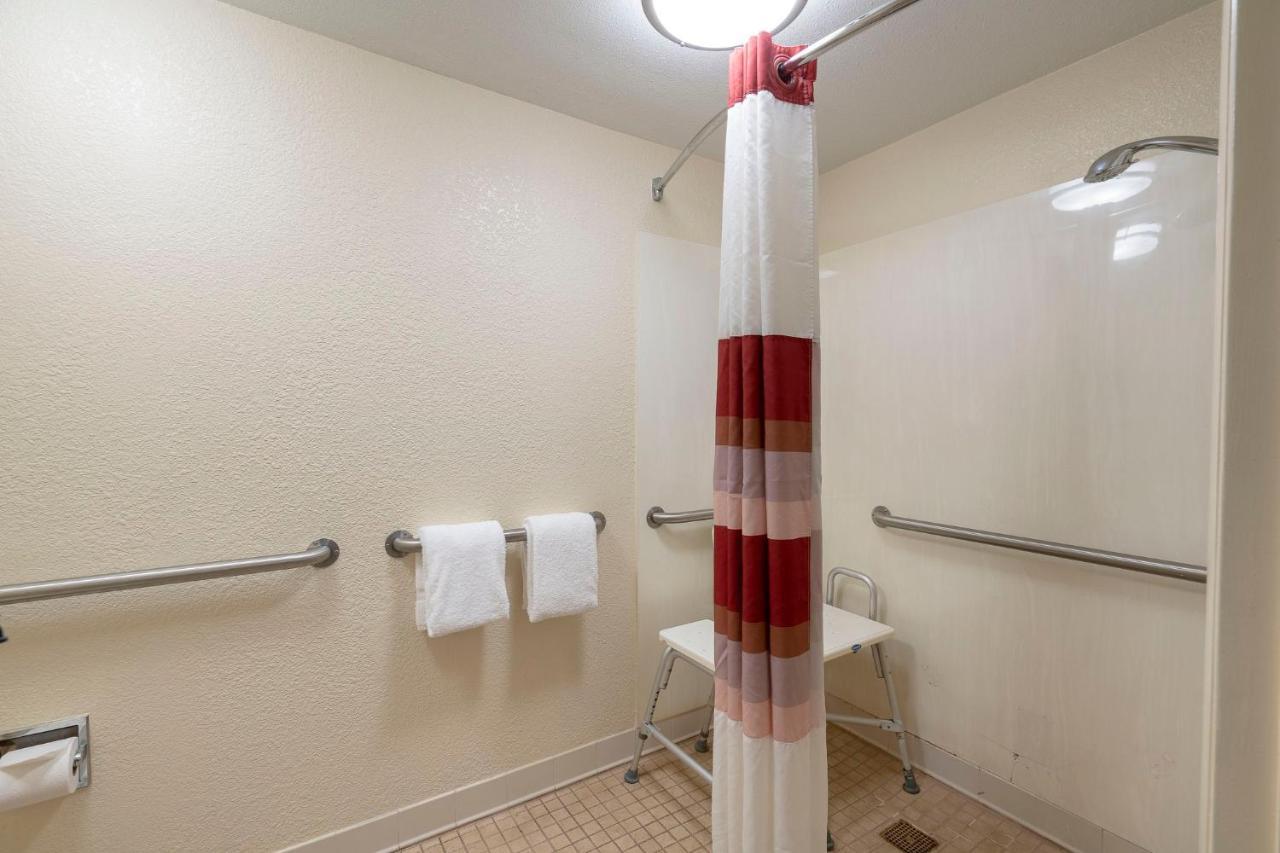 Red Roof Inn North Charleston Coliseum Екстер'єр фото